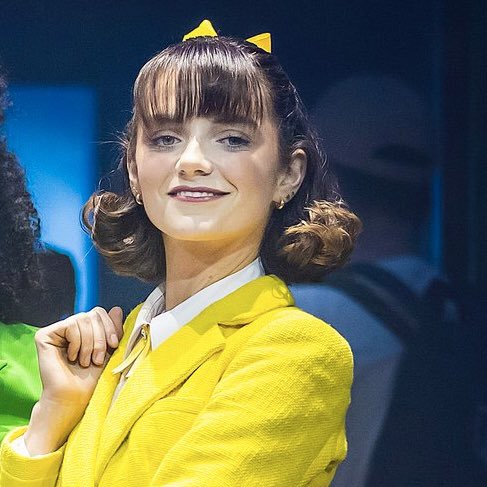 HeathersMusical's tweet photo. 1 ticket for                              1 ticket for
Oppenheimer                        Barbie
please 💣                                please 💖 https://t.co/Ti32jjYmGF