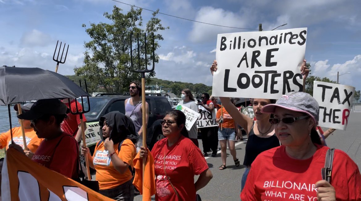 Class war has come to the Hamptons.

Yesterday, we blockaded their private jets. 

Today, we marched on their yacht club. 

Tomorrow, we’ll take on their golf course. 

Join us.