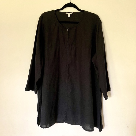 iv2nv1908's tweet photo. So good I had to share! Check out all the items I'm loving on @Poshmarkapp from @NormieTrams #poshmark #fashion #style #shopmycloset #baggallini #eileenfisher: https://t.co/xA9mL6hhmF https://t.co/nhIRygIXKj