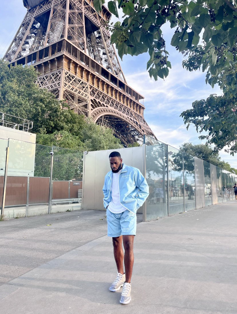 MKFenelus's tweet photo. Paris, c'est un plaisir🥀 https://t.co/lAjPi9VRU8