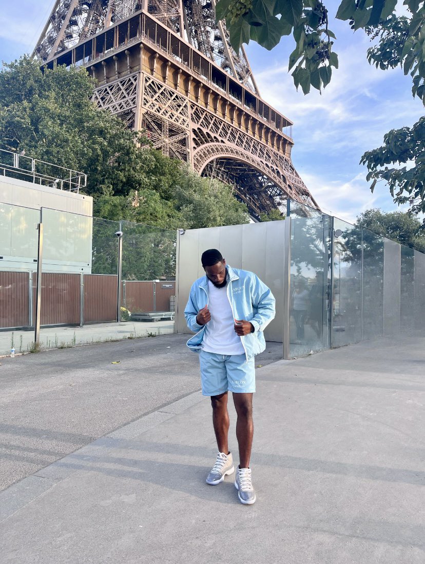 MKFenelus's tweet photo. Paris, c'est un plaisir🥀 https://t.co/lAjPi9VRU8
