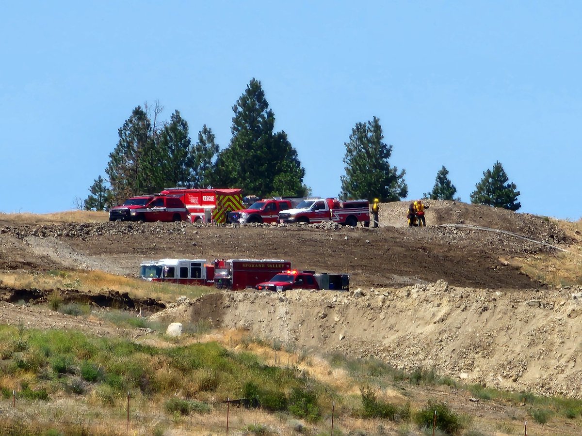 CrashConrad's tweet photo. Follow up as crews work to put out hot spots. https://t.co/WuFTS8eIQW