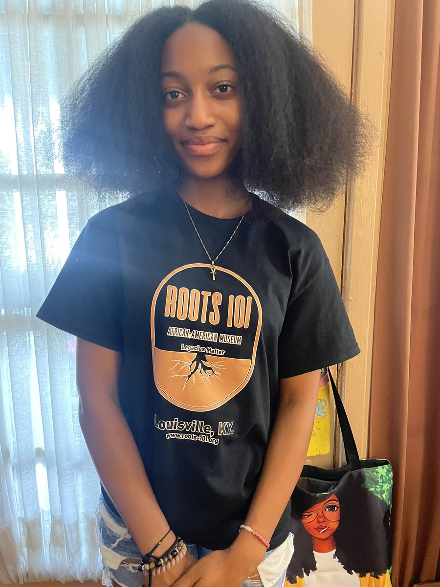 MremboAfrican's tweet photo. .@JCPSDEP1 yโall showed out! Excellent program. Bring this back every year. Thank you for allowing my baby to participate. #ModelProgram #BlackEducatorsMatter #TaxDollars #Becomings #Grandmasters https://t.co/IuB9yadwJi