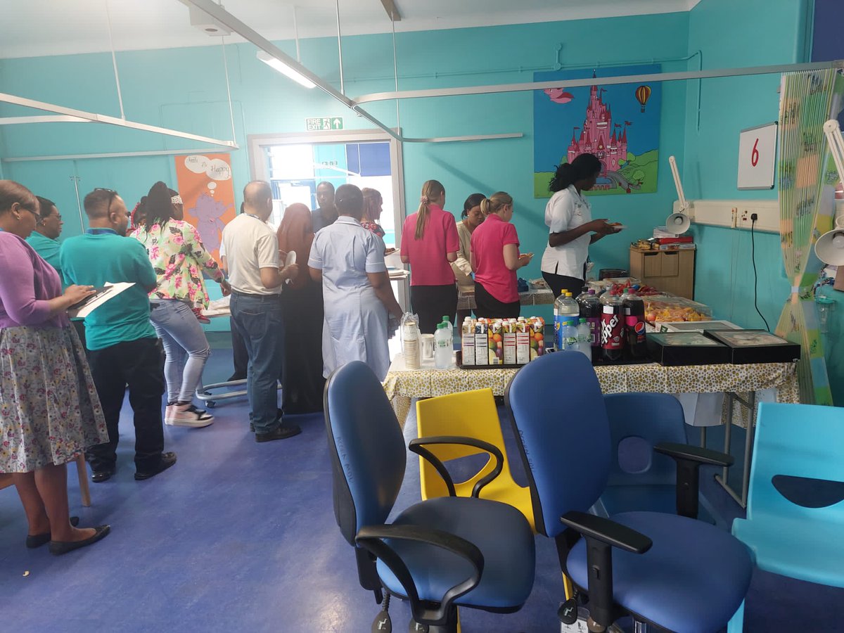 acornward1's tweet photo. Acorn ward lunch was a success!!!! 
Thank you to all the staff that helped bring in some amazing food and those who attended on their day off to help out. 
Smiles and full belly’s everywhere 😋 https://t.co/nKIczsNHDa