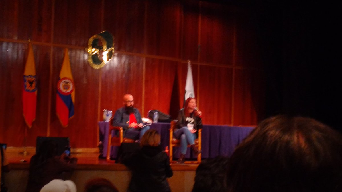 Gran ejemplo para otros territorios el de <a href="/heidy_up/">Heidy Sánchez Barreto 💛💚</a> y <a href="/CarlosCarrilloA/">Carlos Carrillo</a>, si en conjunto nos pensamos la alcaldía de Bogotá en conjunto construimos una ciudad para la vida digna.

#BogotáCorazónDelCambio