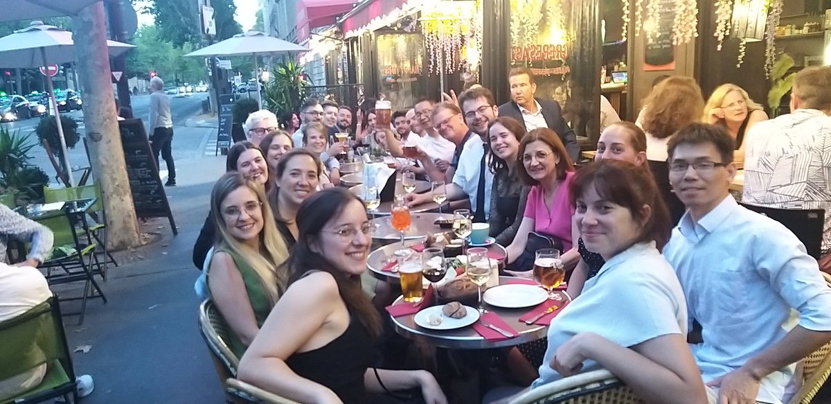 Time for fun as well 😊. Catching up with <a href="/ProfG101/">ProfG</a>, <a href="/liangford/">Liang Wu</a>, <a href="/Martola1985/">Marta Artola</a>, Lianne Willems, Hermen Overkleef and their group's members. <a href="/EUROCARB21/">Eurocarb21</a>