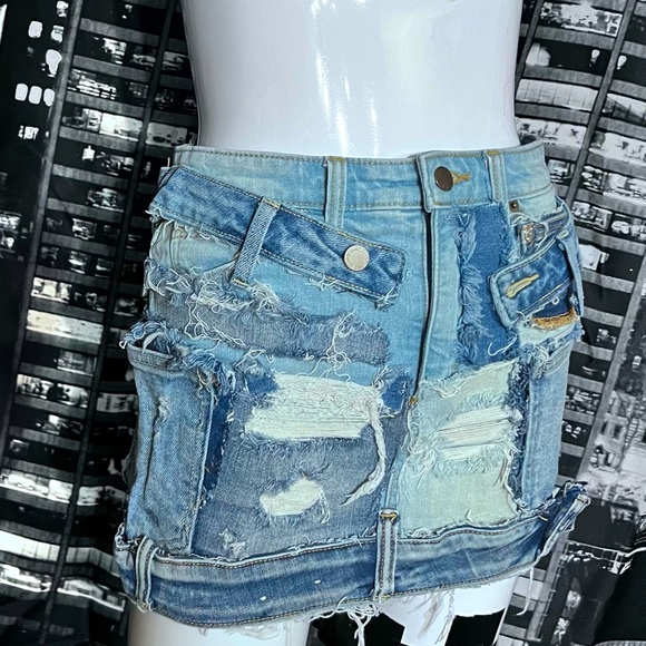 SavyT_'s tweet photo. So good I had to share! Check out all the items I'm loving on @Poshmarkapp #poshmark #fashion #style #shopmycloset #auditions: https://t.co/wdvEpZRazK https://t.co/meJs5fdsrI