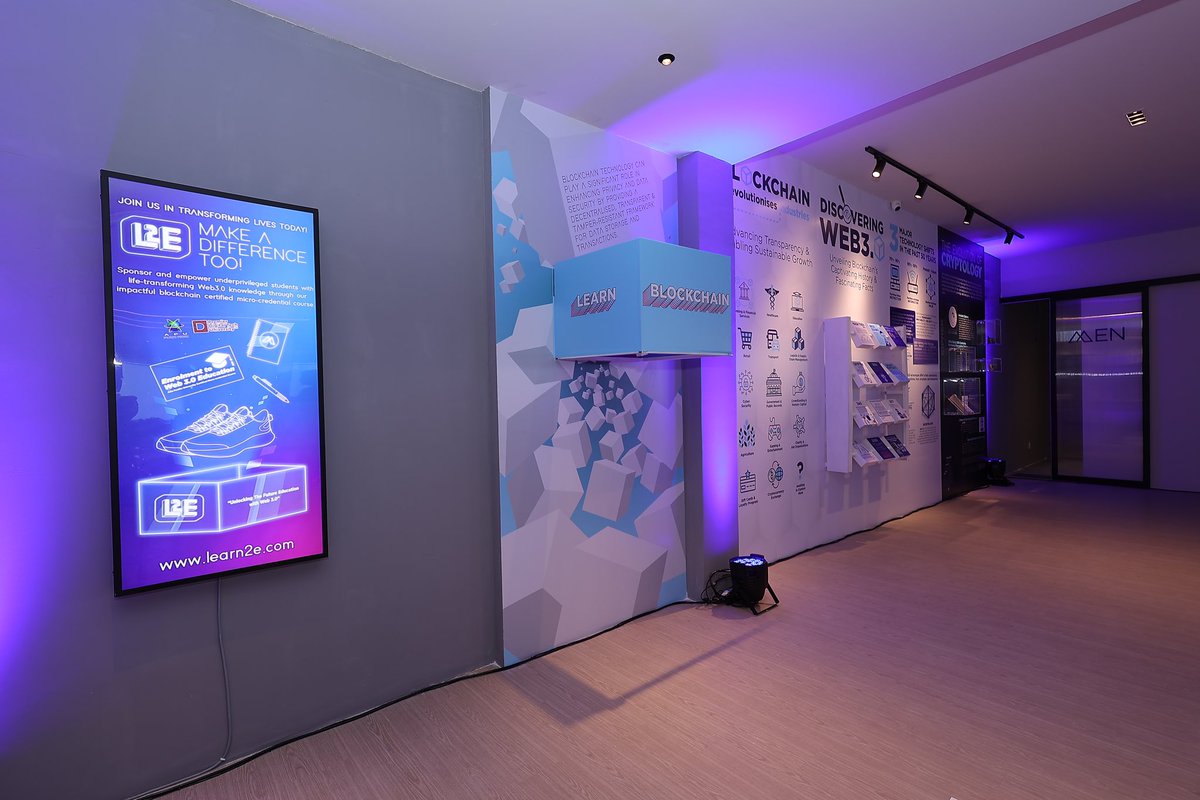MasverseHub's tweet photo. Yesterday's opening of the Masverse Web3.0 Hub at Autocity Penang marked a significant step towards Web3.0 and an inclusive internet.
#Web3Revolution #TechInclusion #Malaysia #Web3Hub #Penang #Autocity #Web3Ecosystem #Web3Builder #BlockchainTech https://t.co/7Rldfu9dua