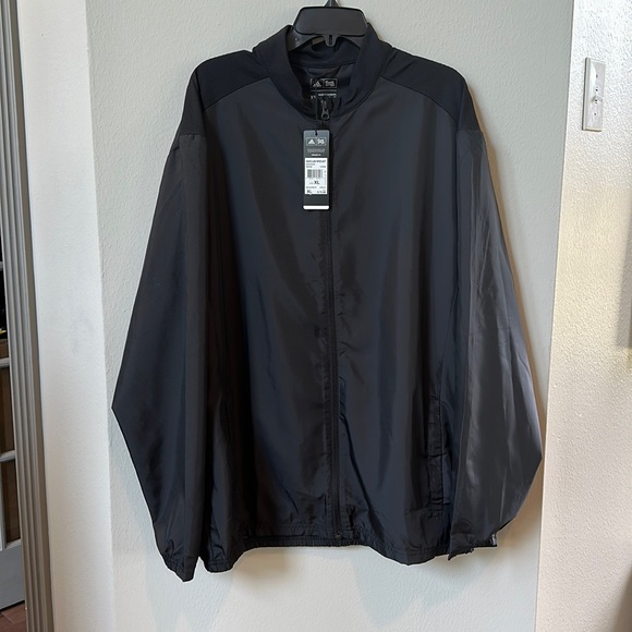 So good I had to share! Check out all the items I'm loving on <a href="/Poshmarkapp/">Poshmark</a> #poshmark #fashion #style #shopmycloset #adidas: posh.mk/rX37pUzatBb