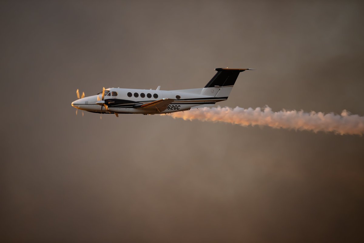 Michael_Nevin's tweet photo. US Forest Service Beechcraft B2000 Super King Air  Marks the Spot for the Next Air Drop of Retardant #rabbitfire @CAL_FIRE

 @CALFIRERRU https://t.co/ho8IXagH5u