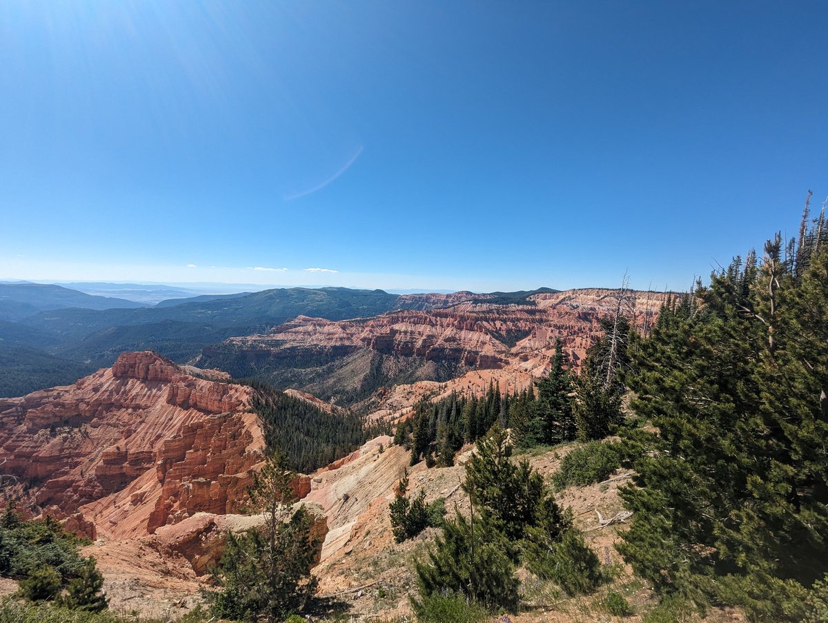 tee_berz's tweet photo. Took the scenic way home from my first bike haul experience at @brianheadresort. https://t.co/ZTXviVzPKN