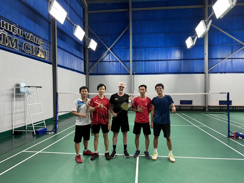 bartbuckinx's tweet image. On our trip to Vietnam we met our local guide Huan. I noticed he is wearing a Yonex TShirt.  It ended me playing at the local club the next morning. The KIMCHAU BADMINTON hall is amazing 👏 and only open for 2 weeks. 🙏 #badminton #badmintonunites @BadVlaanderen