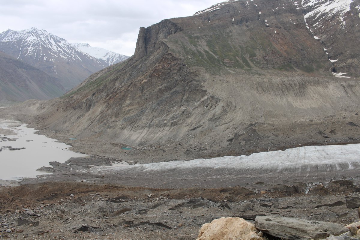 saurabhvergia's tweet image. Exciting News! We setup a time-lapse camera at 4500 m asl to track Drang Drung Glacier, west. Himalaya. 
This project is led by my PhD student @Pawan__sngh, sponsored by @iitroorkee &amp;amp; supported by @irfansalroo #ArghaBanerjee, @chandansarangii &amp;amp; Teams. Stay tuned for more updates.