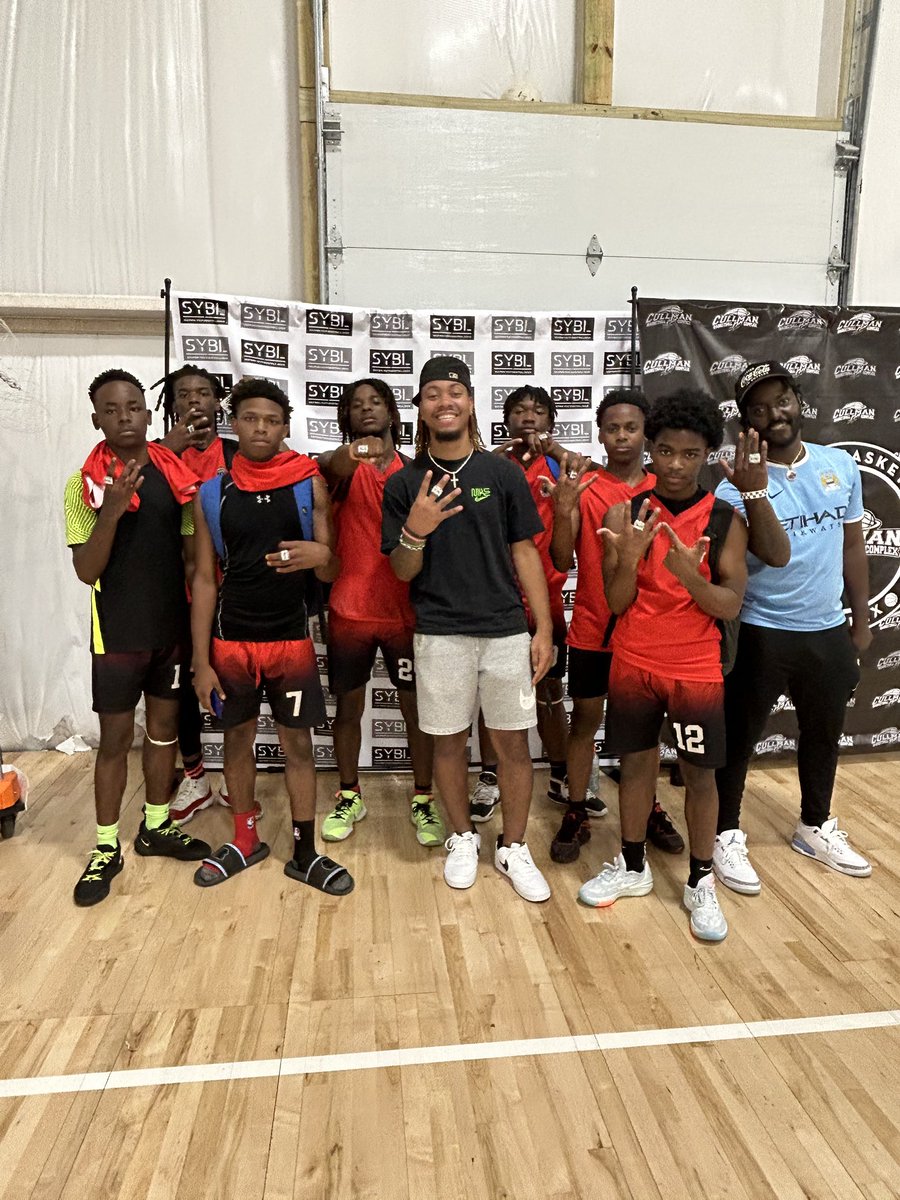 Matthew Hector ✞ tweet media