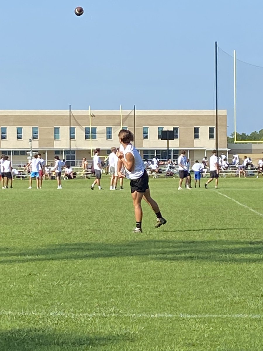BrianLJohnsey's tweet photo. @dax_johnsey showing what Newsome Strength looks like at UWF football camp.
#NewsomeHS
#WeightsWork
#Sophmore
#BuiltByBookerT
#NewTeamSameDriveToBeBetter
@CoachOnkka
@NewsomeWolvesFB https://t.co/8IpMzwd9NB