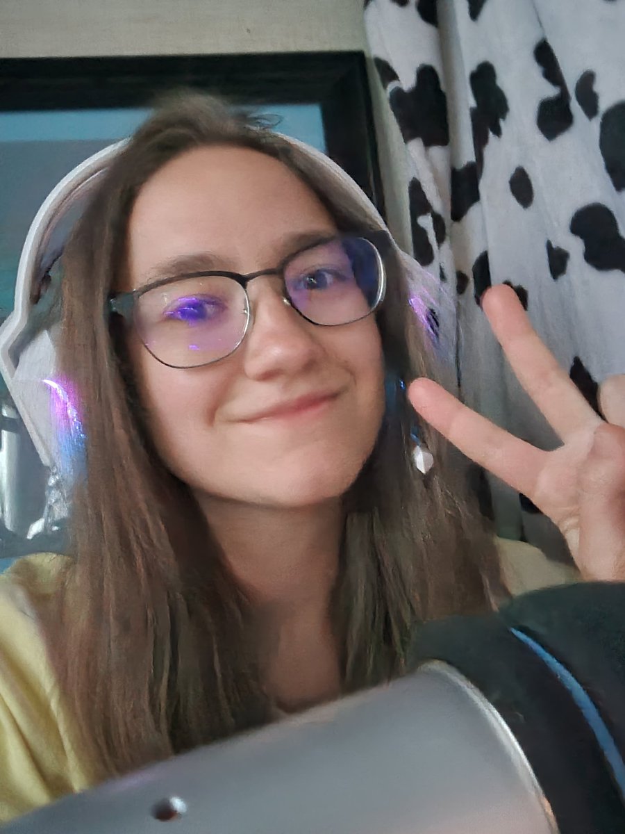 Playing demonologist for the first time! 
Twitch.tv/milkiiwhite