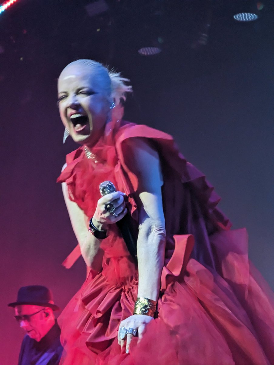 GlitchNotFound's tweet photo. Shirley is a goddess 💗

@garbage https://t.co/q82U1acDjK