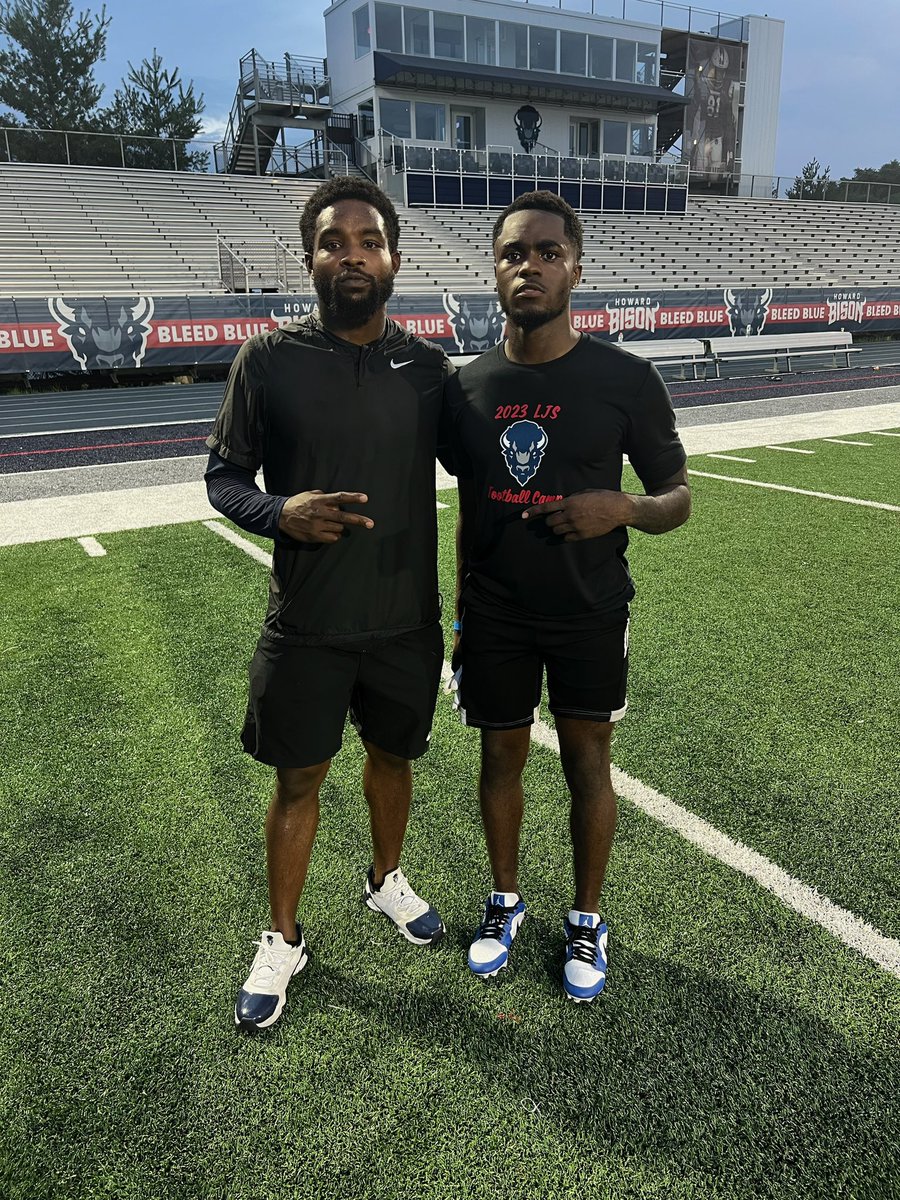 daylanH20's tweet photo. Glad i had an opportunity to compete at @HUBISONFOOTBALL football camp today. Learned a lot to Improve my game for the upcoming season @CoachLScott70 @Ky3fOUR @Coach_Douglas_ https://t.co/nQN3N2sk6P