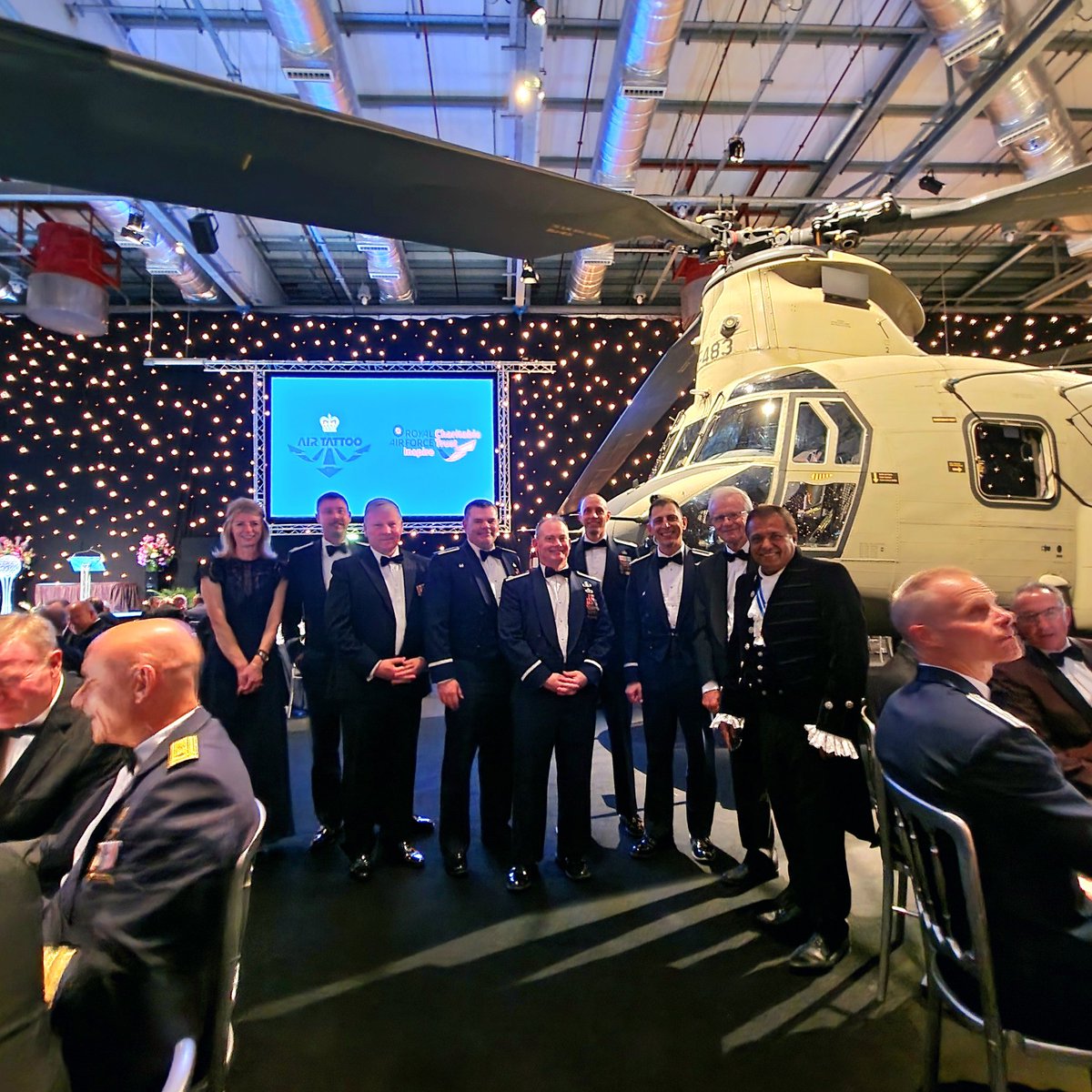 convergingworld's tweet image. Royal International Air Tattoo 2023 VIP Gala Dinner, with 750 esteemed guests inc. Chief of Defence/Air Forces from 50 countries, in the US Air Force hanger, alongside the iconic #Chinook helicopter &amp;amp; US Navy Drone, Beat Retreat &amp;amp; Sunset Ceremony, inspiring stories.
#RIAT2023