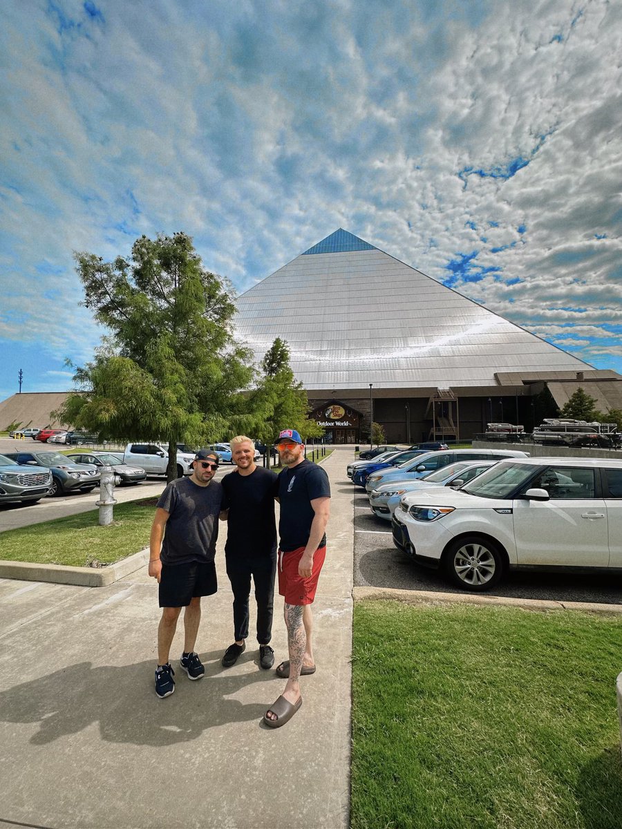 Made it to the Mecca <a href="/BassProShops/">Bass Pro Shops</a>