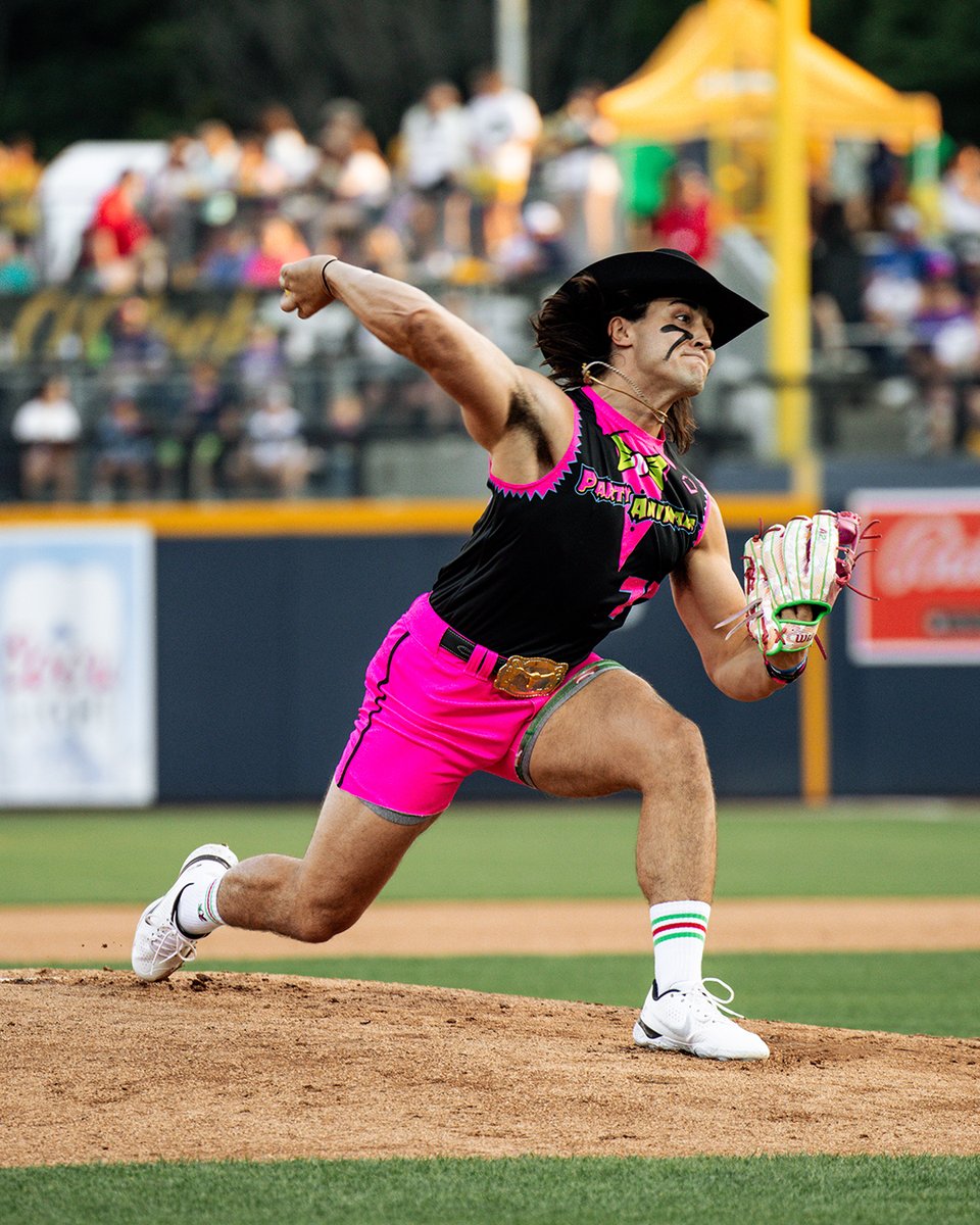 wilsonballglove's tweet image. Start the Party

@Garett__Delano