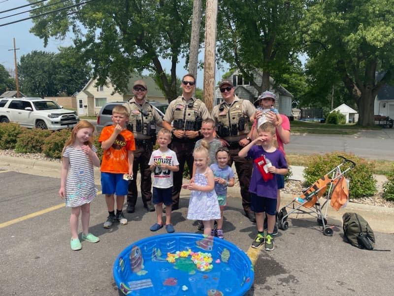 OlmstedSheriff's tweet photo. Whether it was yesterday at Family Game Day or this afternoon at Family Fun Day, we’ve really enjoyed our time at Byron Good Neighbor Days so far!
Be safe and have fun the rest of the weekend! We will see you all at the parade tomorrow!
#Community
#ByronMN
#OlmstedCounty https://t.co/STA4HYaNnM