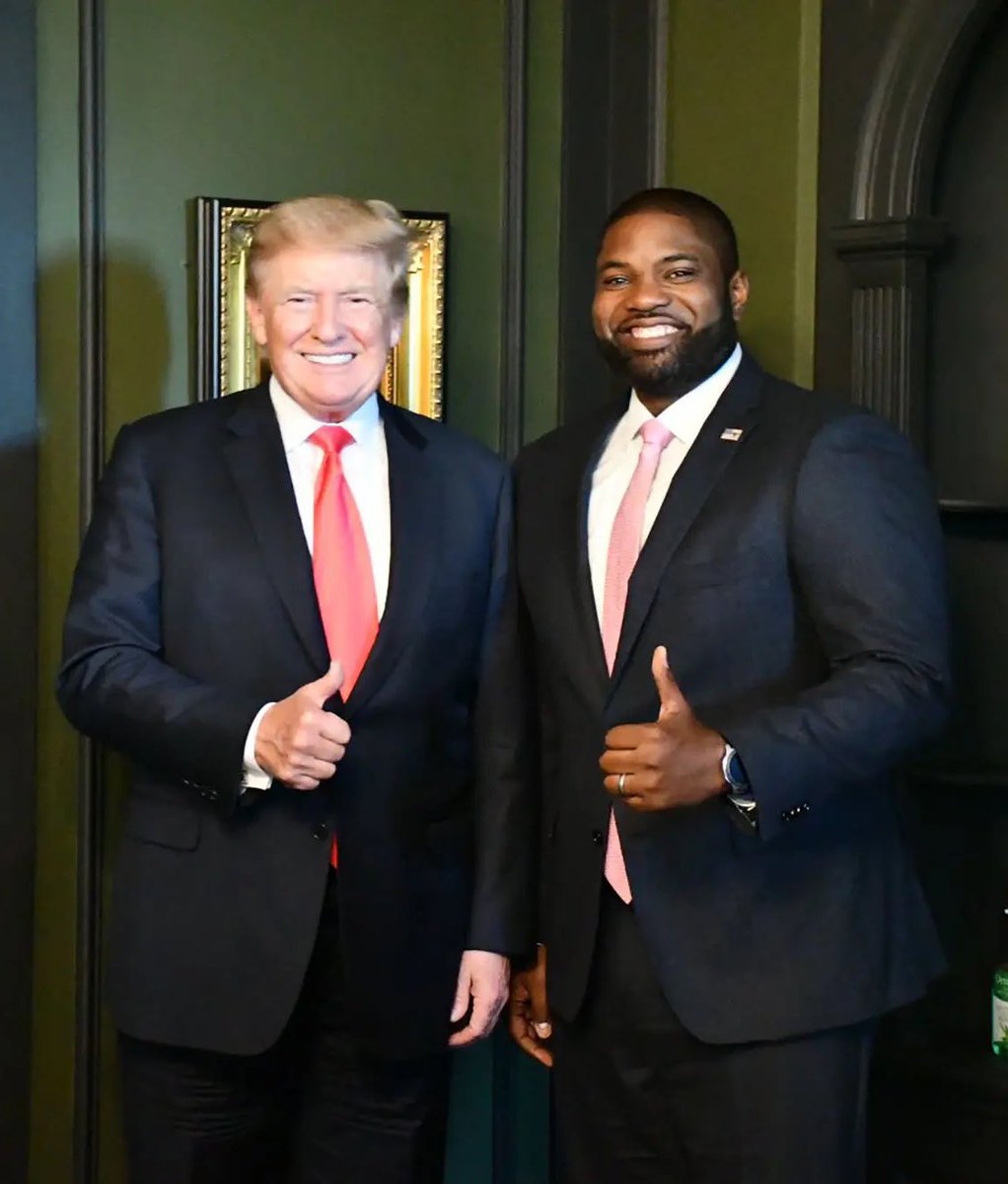 reinjenjenni's tweet photo. @PapiTrumpo My 2024 Dream Team
The Donald and B. Donalds 🥰🥰🥰 https://t.co/0BtBW8ohYk