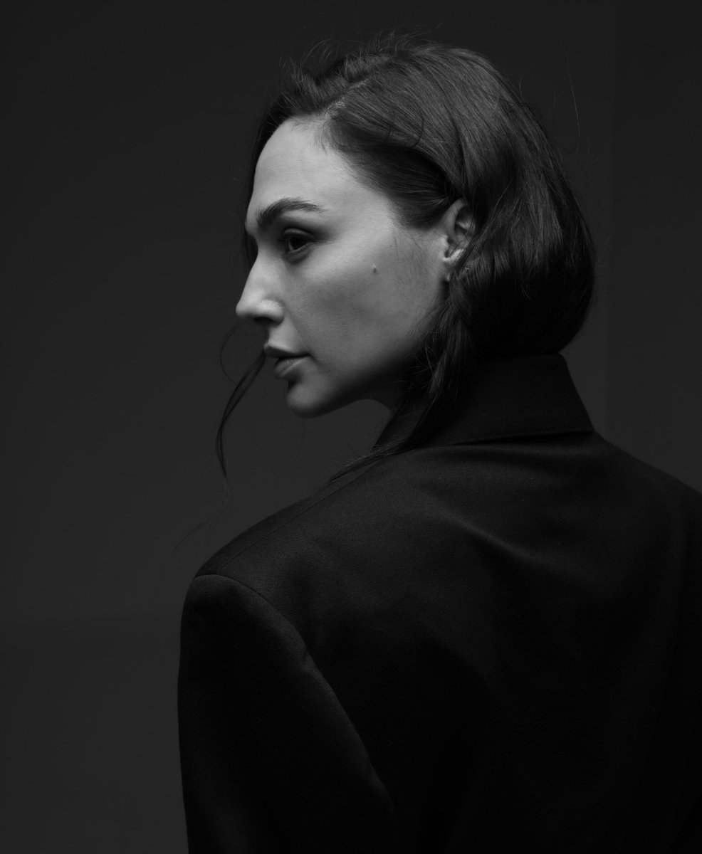 #digitalart #photoshop <a href="/GalGadot/">Gal Gadot</a>