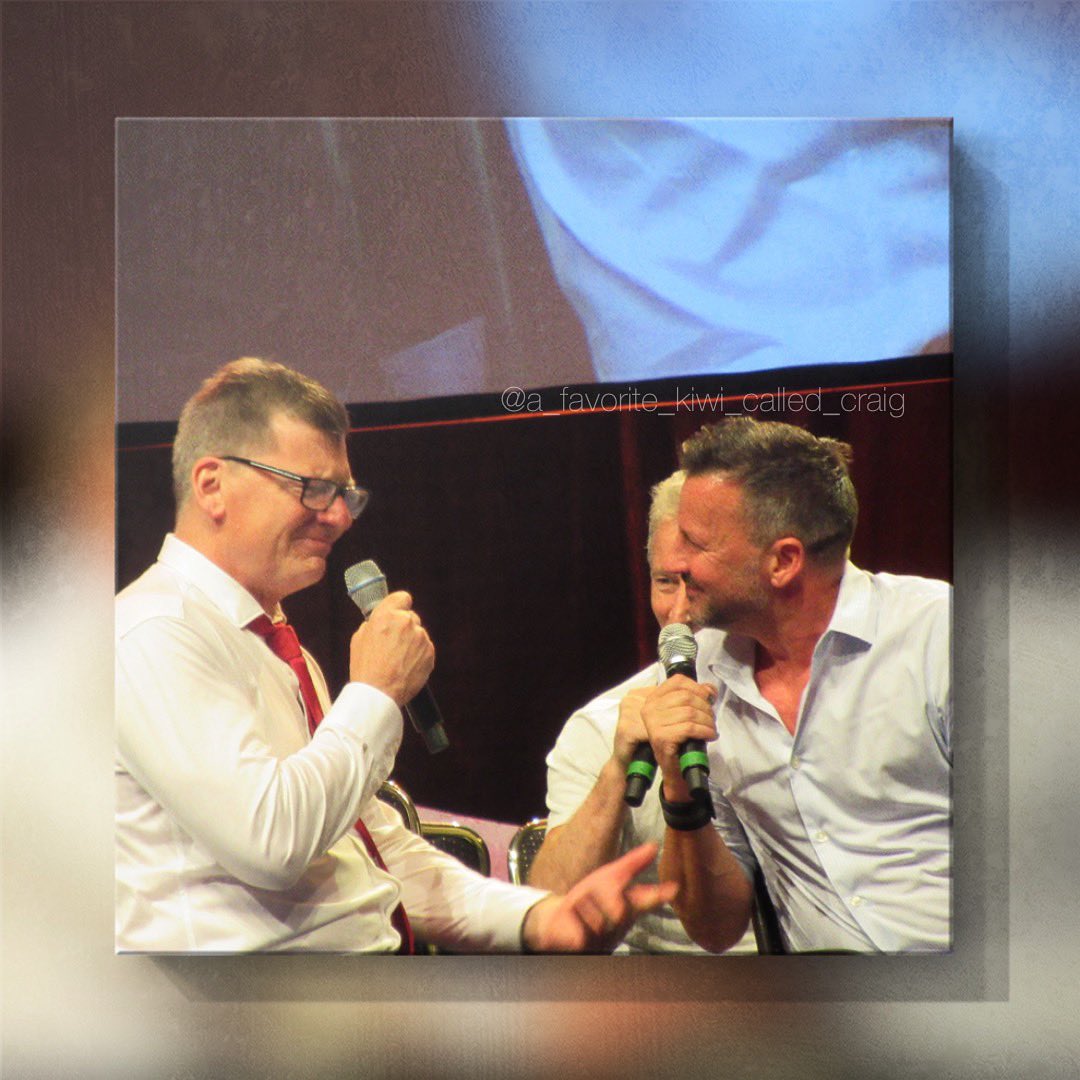 MiddleearthF's tweet photo. 75 days until #MagicCon … Just saying. 😂

Happy Sunday

#magiccon5 #convention #bonn #craigparker #markferguson #jedbrophy #comedypanel #fun https://t.co/W1dUM9CWtD