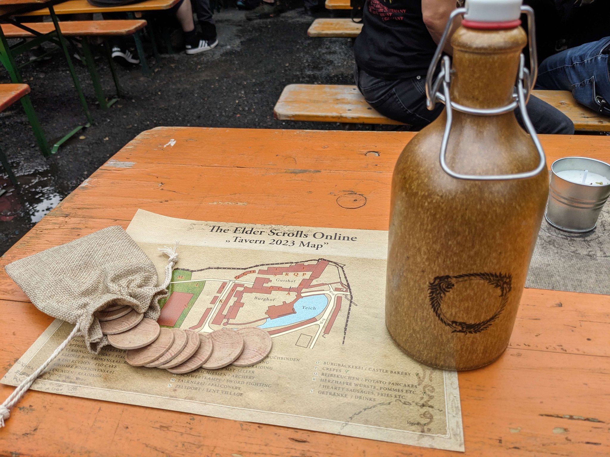 Uesp on twitter map of the castle with the fan gift and drinks