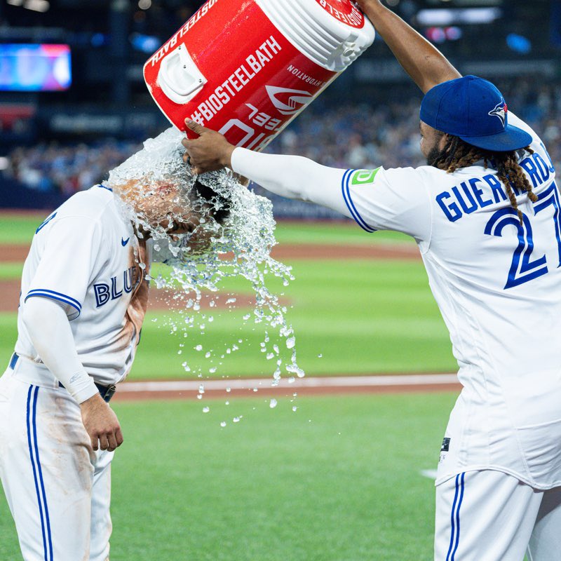 Toronto Blue Jays tweet media