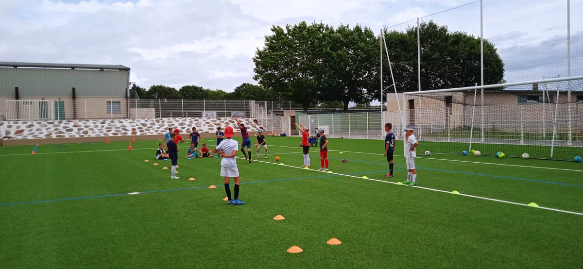 OSSMM35's tweet photo. [Stages, Camps, Journées]
Des activités pour promouvoir le sport. Plus de 70 jeunes chaque semaine en Juillet. Basket, foot, Gym, équitation, beach-volleys…
MERCI aux partenaires : @CC_StMeenMtb @fnoms @ille_et_vilaine @Agence_du_Sport https://t.co/YRLK8KulkF