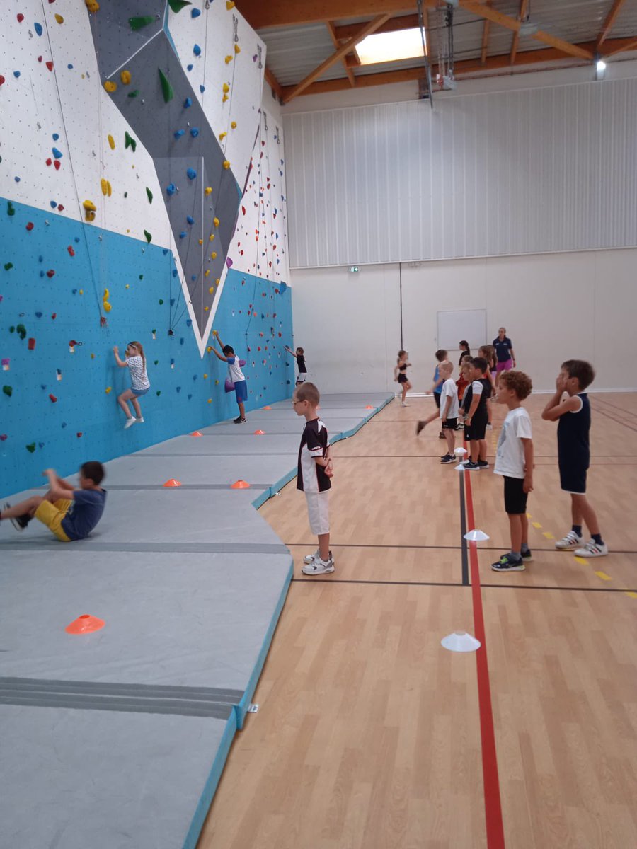 OSSMM35's tweet photo. [Stages, Camps, Journées]
Des activités pour promouvoir le sport. Plus de 70 jeunes chaque semaine en Juillet. Basket, foot, Gym, équitation, beach-volleys…
MERCI aux partenaires : @CC_StMeenMtb @fnoms @ille_et_vilaine @Agence_du_Sport https://t.co/YRLK8KulkF
