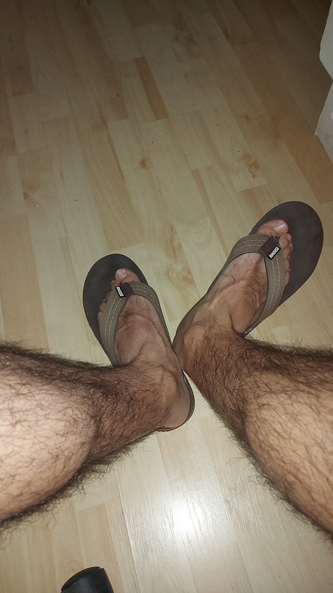 MasterYaden's tweet photo. Do you like hairy boys?? Hahaha https://t.co/JwUnEFxScg