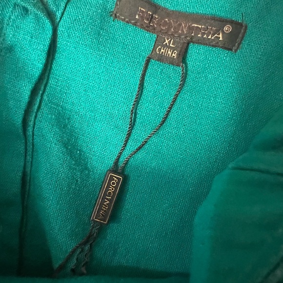 So good I had to share! Check out all the items I'm loving on <a href="/Poshmarkapp/">Poshmark</a> #poshmark #fashion #style #shopmycloset #cabi #citizensofhumanity #forcynthia: posh.mk/cM6LVSwTsBb