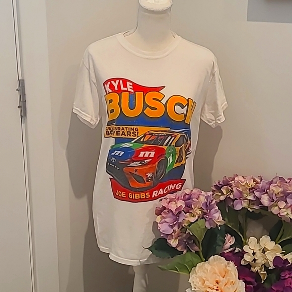 moonlightrose91's tweet photo. So good I had to share! Check out all the items I'm loving on @Poshmarkapp #poshmark #fashion #style #shopmycloset #nascar #softsurroundings: https://t.co/clTfHFwoBj https://t.co/NBwfXbcxZE