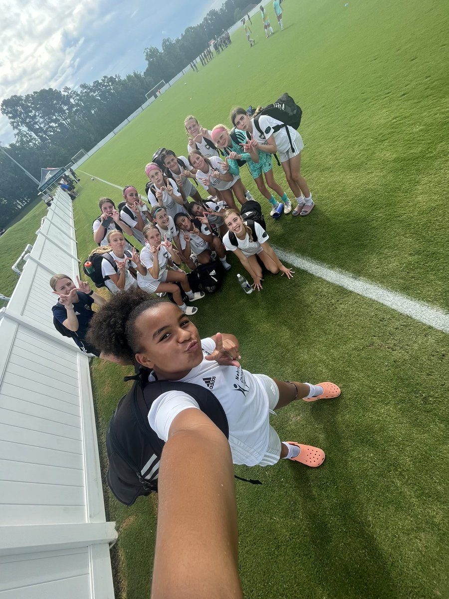 Buccigross's tweet photo. A a huge #sticktaps to @SNFC10G on their great season. Tough loss today in the Semi Finals at Nationals, but they had a great season! 50-7-6...great group of players and unbelievable group of people. Final four in the country is something to be so proud of 💙@SNFCGirlsGA https://t.co/Ykt3nSoUtt