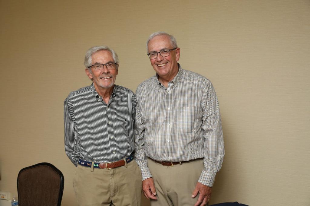 MarfanFdn's tweet photo. As people age with #Marfan, #LoeysDietz, &amp; #VEDS, Dr. Reed Pyeritz @penmed &amp; Dr. Juan Bowen @mayoclinic stress getting diagnosed with issues like osteoporosis &amp; sleep apnea &amp; minimizing harmful habits like a sedentary lifestyle &amp; unhealthy weight. #chicagoconf23 #marfanchicago23 https://t.co/GxuCVT6gjz