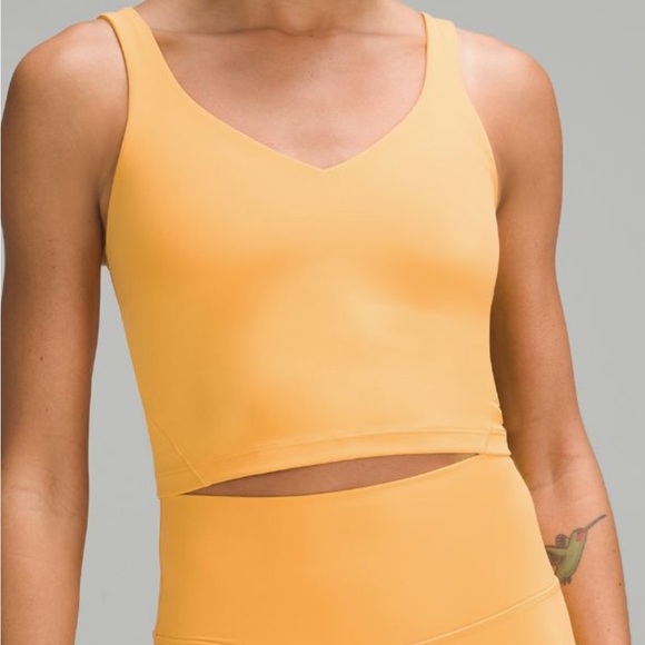 shop_ILAH's tweet photo. So good I had to share! Check out all the items I'm loving on @Poshmarkapp #poshmark #fashion #style #shopmycloset #lululemonathletica #lululemon: https://t.co/g2GqBwojz1 https://t.co/8u0g4hI6KI