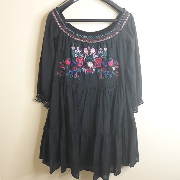 pluto0237's tweet photo. So good I had to share! Check out all the items I'm loving on @Poshmarkapp #poshmark #fashion #style #shopmycloset #freepeople #express #lululemonathletica: https://t.co/qgmtPBSkic https://t.co/IOqrQtdeFp