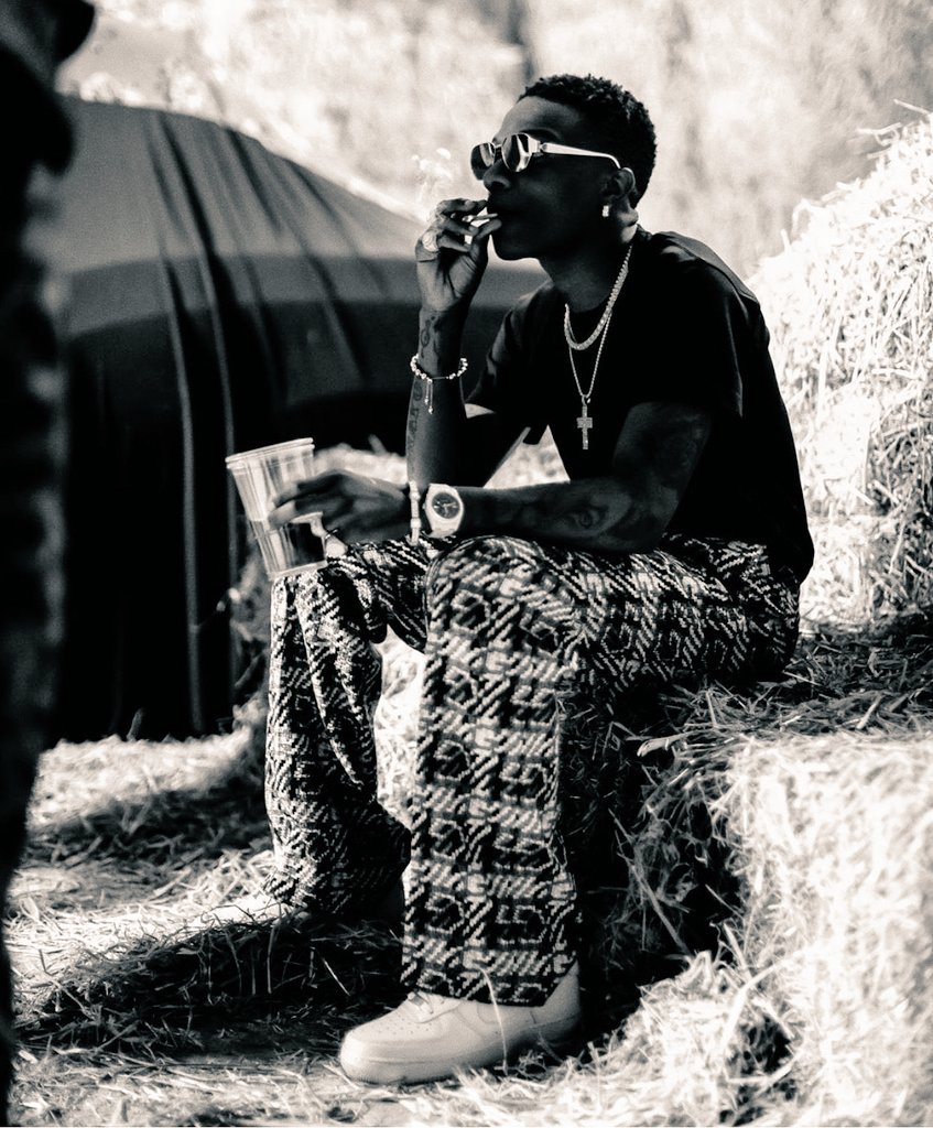 olusamcruise's tweet photo. HAPPY BIRTHDAY TO MY IDOLO #WizkidAt33 #BigWizAt33 #BiggestBird #Wizkidayo #Starboy #Machala #DaddyYo #OmoBalogun #DaddyBolu # #DaddyAyojr #DaddyZion #DaddySmallestBird #JadaP https://t.co/k76gSkJYEY