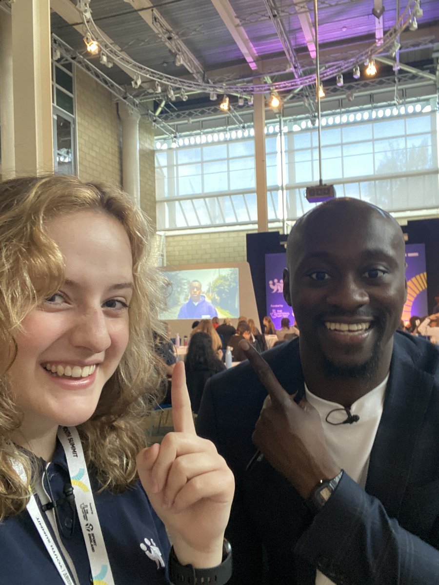 Molly Sands tweet media