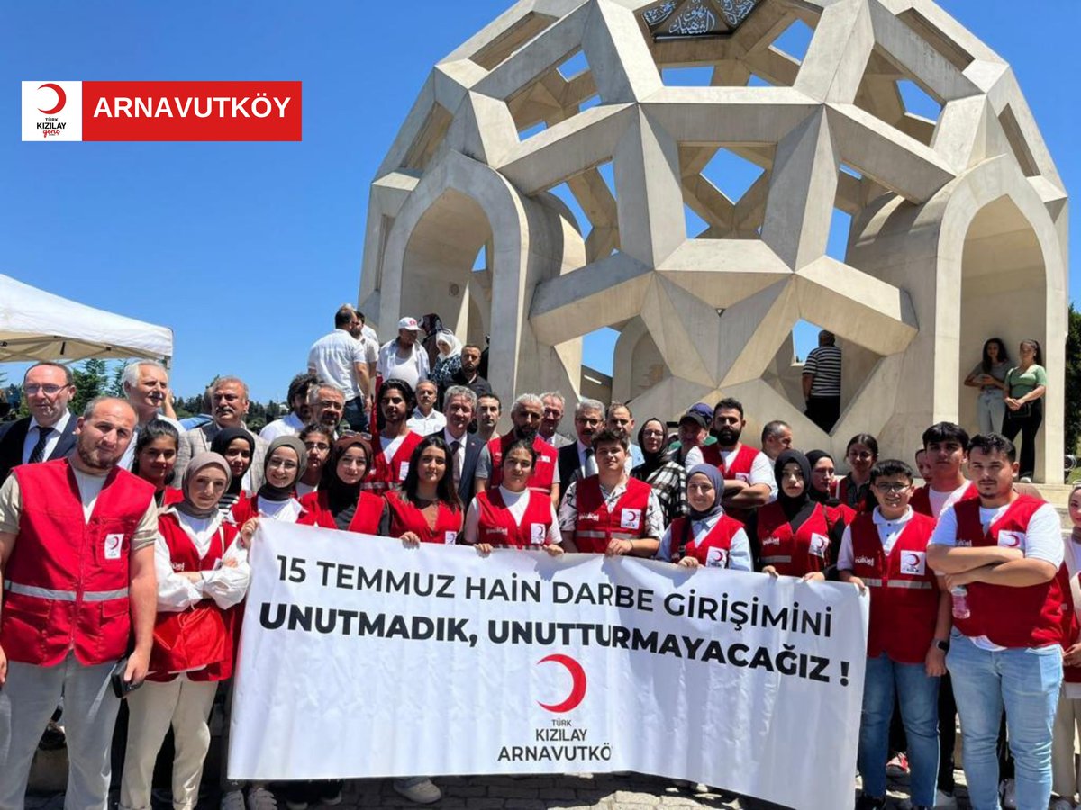 Unutmadık, unutmayacağız..

Gün boyu çeşitli bölgelerde gönüllülerimizle birlikte 15 Temmuz etkinlikleri gerçekleştirdik🇹🇷🌙

📍Arnavutköy
#daimahazır