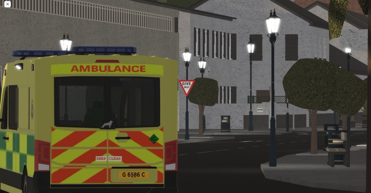 rbx_gas's tweet photo. Yesterday evening, the Chief Ambulance Officer hosted a successful shift with outstanding attendance. Our crews responded to multiple emergency calls across Gibraltar, with our Paramedics and Doctors providing life-saving treatment throughout the night. https://t.co/wU5wS85tOK