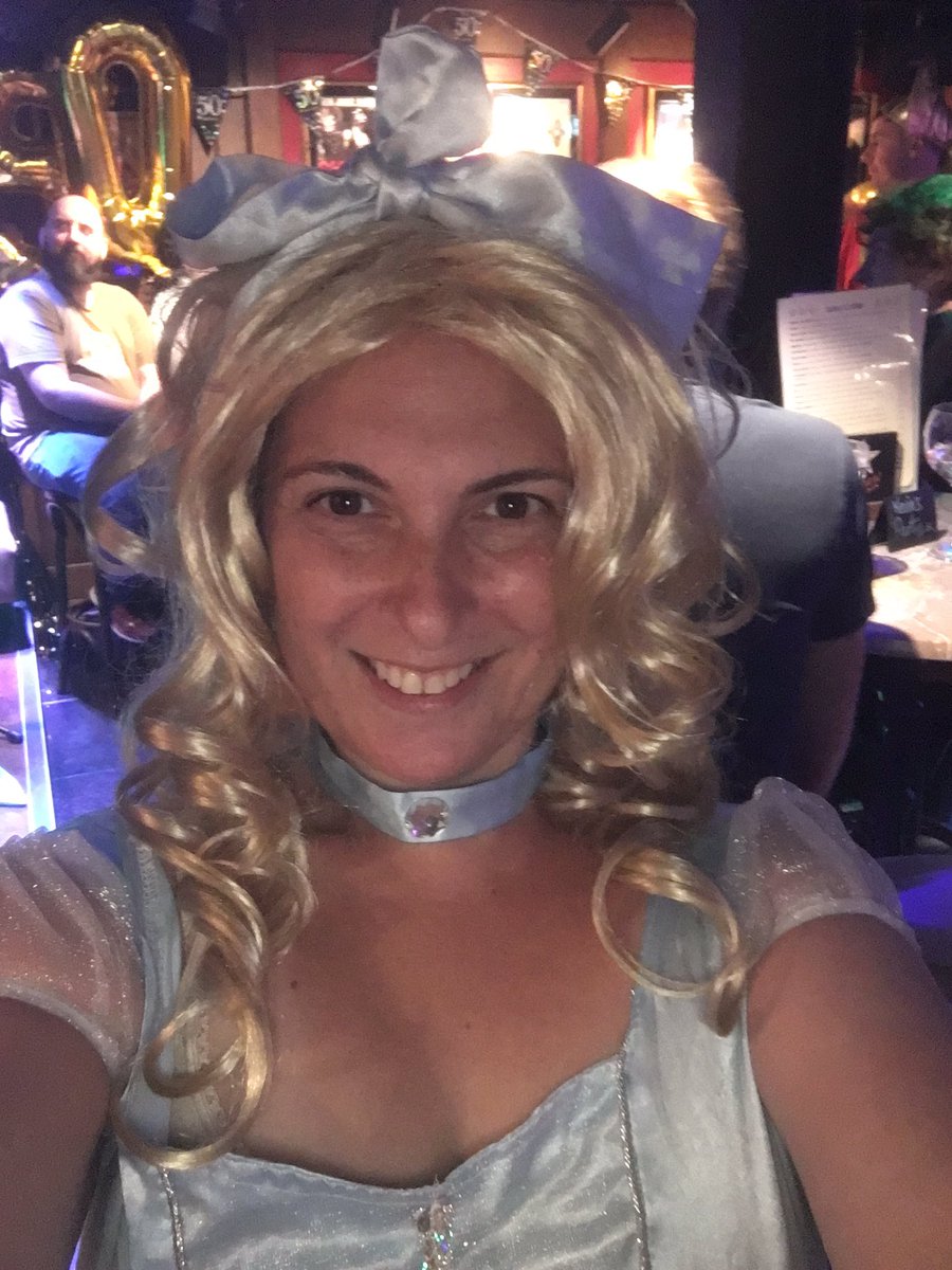 CarlyJim's tweet photo. @OscarsBarMCR @vivienne_lynsey absolutely epic night. Happy birthday Kevin. Oscars is my happy place Cinderella (Carly) xx https://t.co/ObrxHJt9Q2