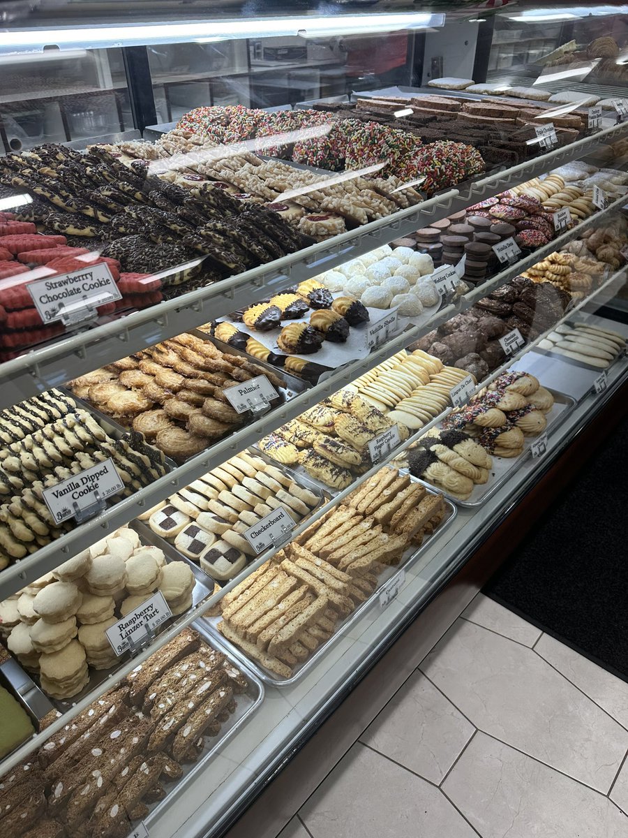 Today’s Culinary Internship features: Daniella C. She is a rising Junior and works at Bruno’s Bakery in Freehold. Daniella takes orders, provides positive customer service, cash handling, and all counter service production. Keep it up! #onthejob #cte #theregional #internships