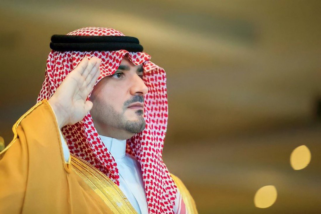 #عبدالعزيز_بن_سعود_بن_نايف 

فخامه الاسم تكفي 

سحب سريع على مبلغ مالي 10000 💸💸💰💰
السحب من الرتويت والمتابعه وفعل التنبيهات 🔔🔔وهل إنت من محبين هذا الرجل الله يطول في عمره #عبدالعزيز_بن_سعود_بن_نايف 
#عبدالله_محمد_الغبري