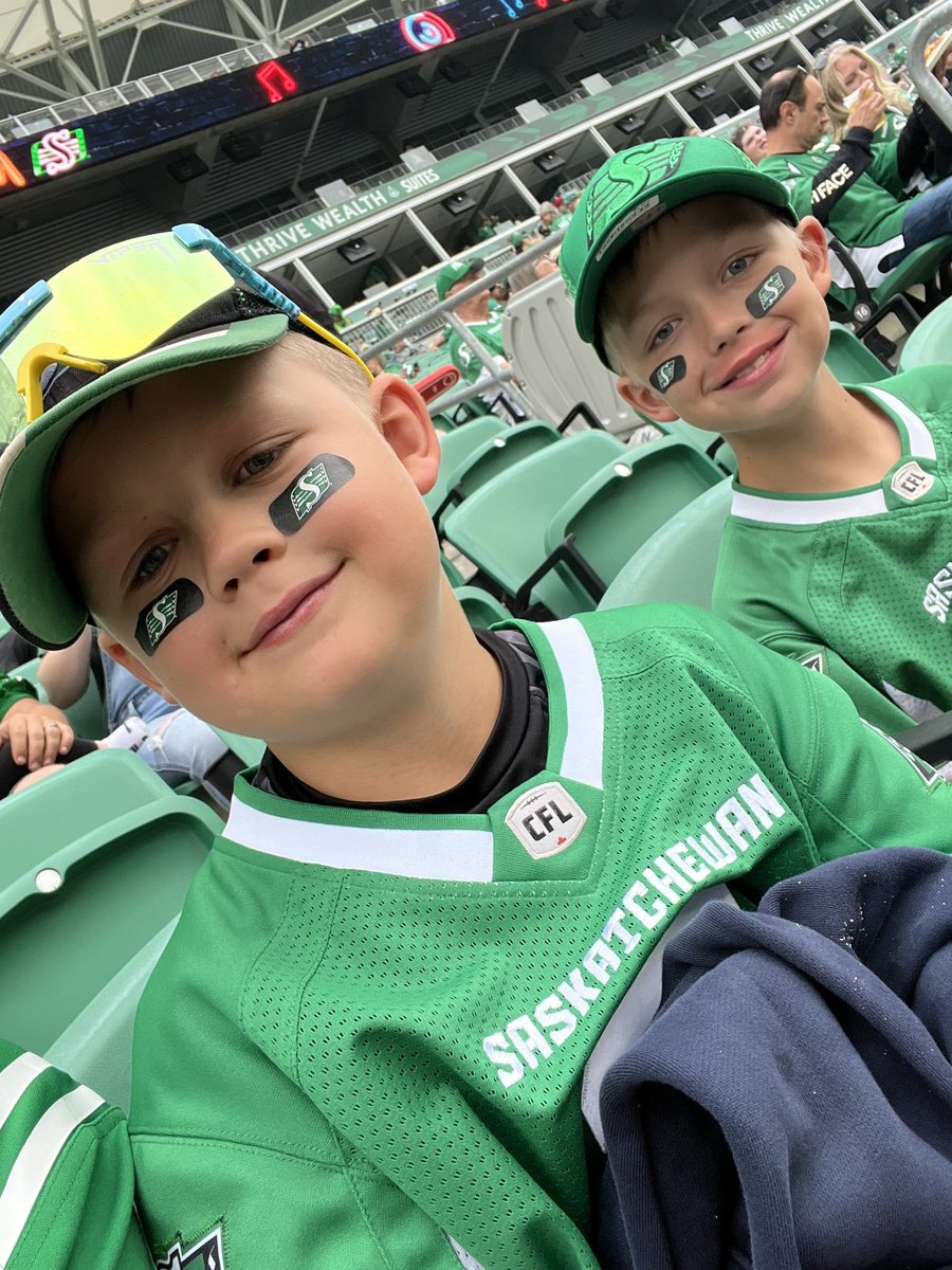 #riderslive go riders!!! 1st Game of the year!!!