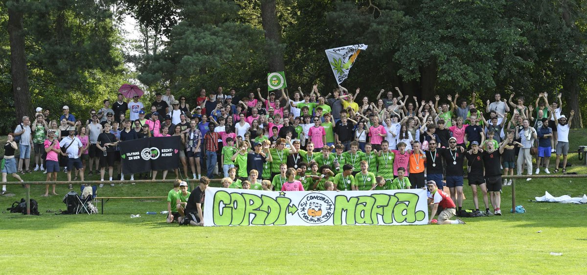 FULMINANTES POKALENDSPIEL DER B-JUNIOREN IN FALKENSEE
Bei hochsommerlicher Hitze fand am Sonntagnachmittag in Falkensee das Pokalfinale der B-Junioren zwischen Concordia Nowawes I und dem Werderaner FC Viktoria statt. 
concordia-nowawes.de/home/concordia…
