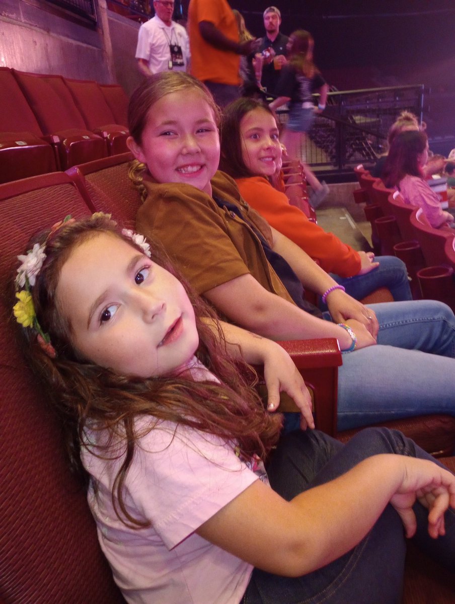 soapsaversunite's tweet photo. #cgettour2023. Waiting patiently to see Jax https://t.co/C7j7OtCk64